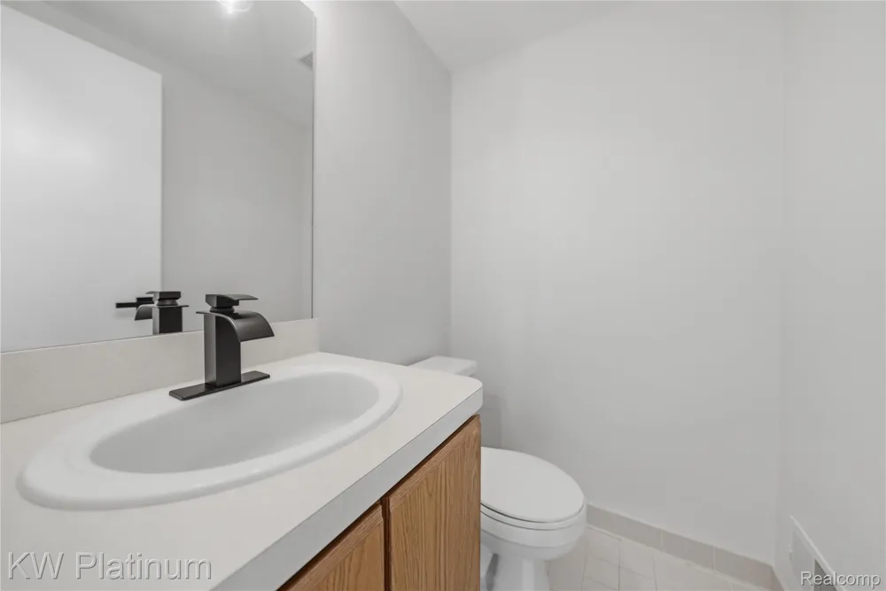 21542 Saint Gertrude Street #6 St Clair Shores City, MI 48081