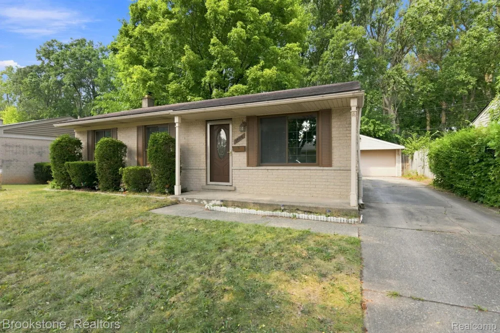 34116 Kennedy Street Westland City, MI 48185