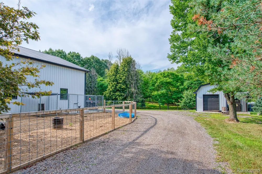 11150 Roberts Road Iosco Township, MI 49285