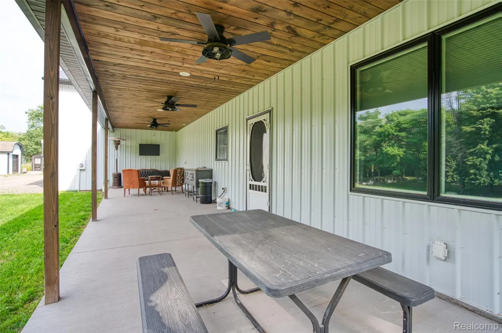 11150 Roberts Road Iosco Township, MI 49285