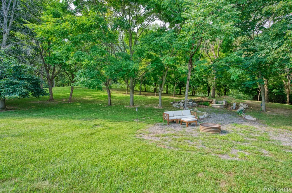 11150 Roberts Road Iosco Township, MI 49285