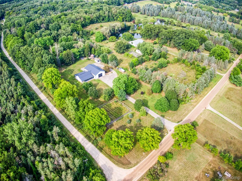 11150 Roberts Road Iosco Township, MI 49285