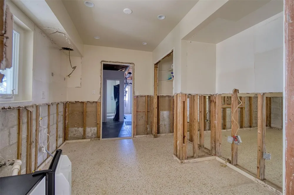5 SHORE DRIVE Dunedin, FL 34698