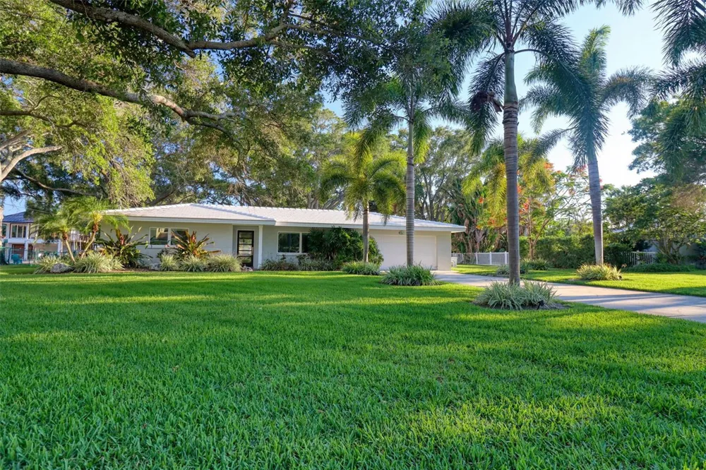 5 SHORE DRIVE Dunedin, FL 34698