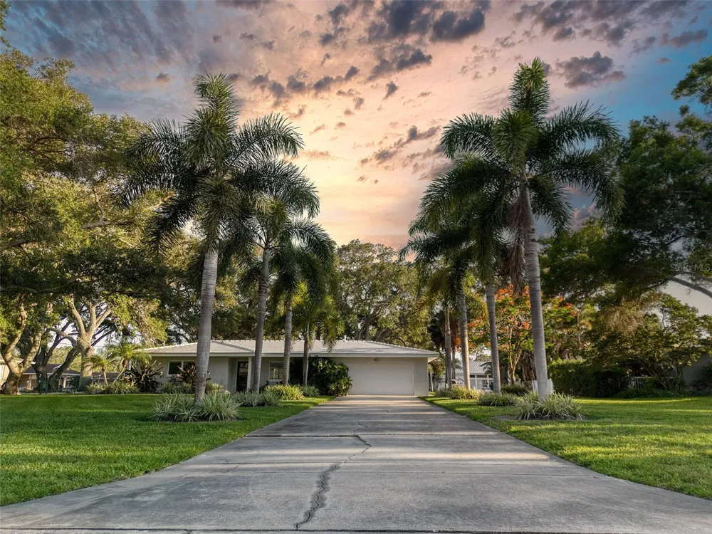 5 SHORE DRIVE Dunedin, FL 34698