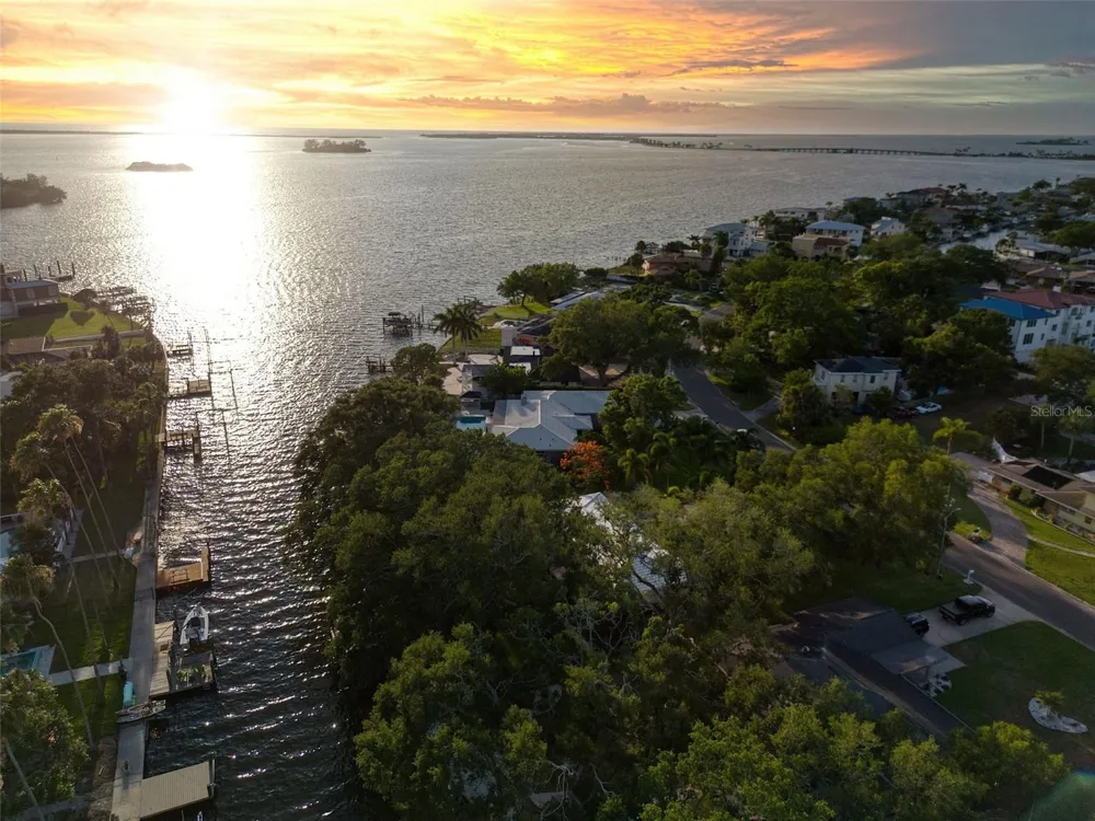 5 SHORE DRIVE Dunedin, FL 34698