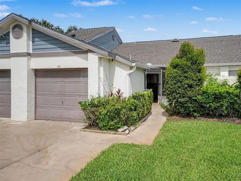 84 LAKEPOINTE CIRCLE Kissimmee, FL 34743