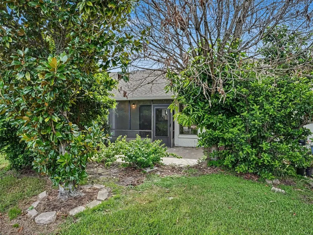 84 LAKEPOINTE CIRCLE Kissimmee, FL 34743