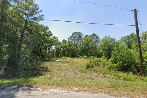 77 BAY COURT PASS