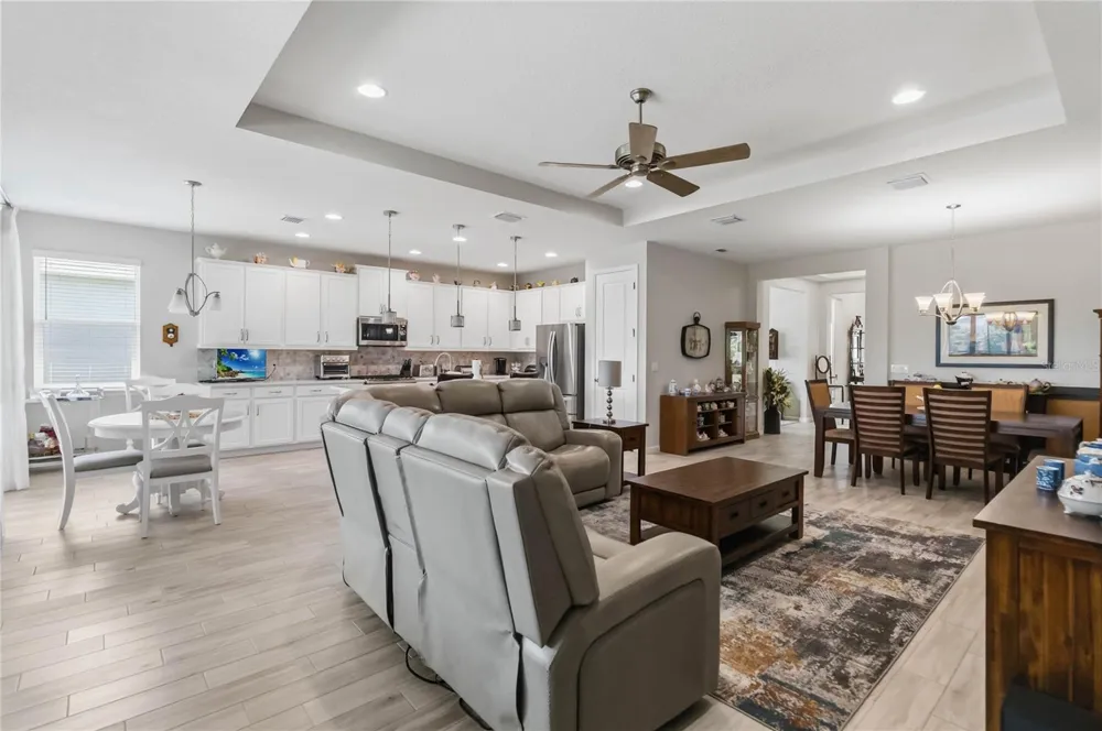 1212 VICTORIA HILLS DRIVE Deland, FL 32724