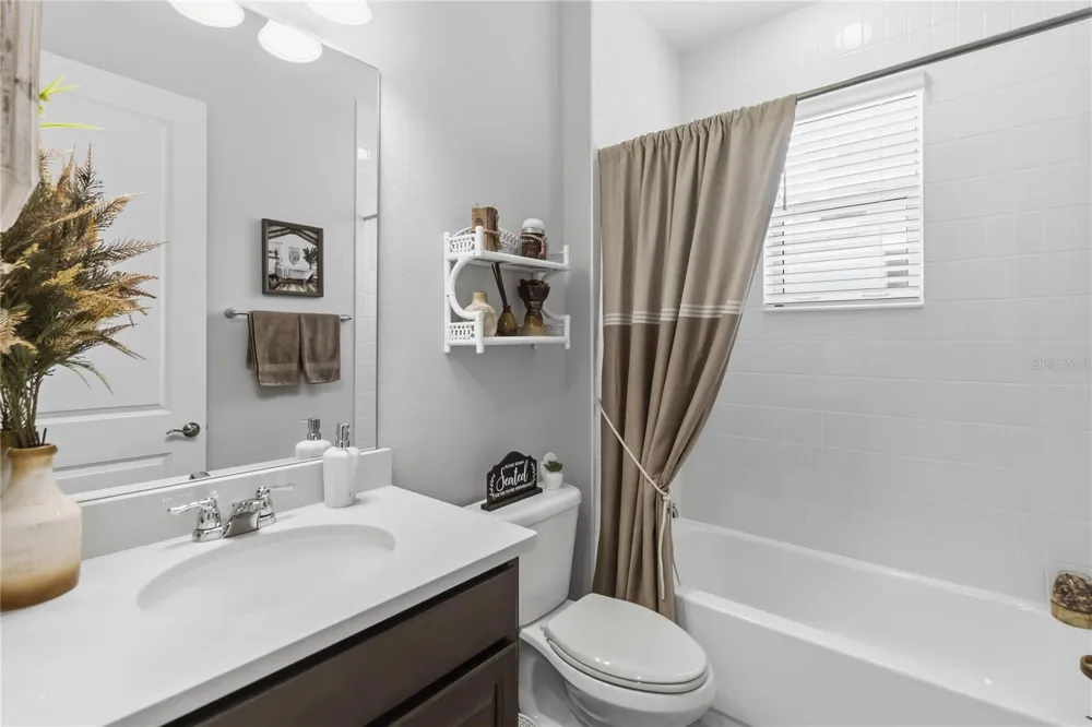 1212 VICTORIA HILLS DRIVE Deland, FL 32724