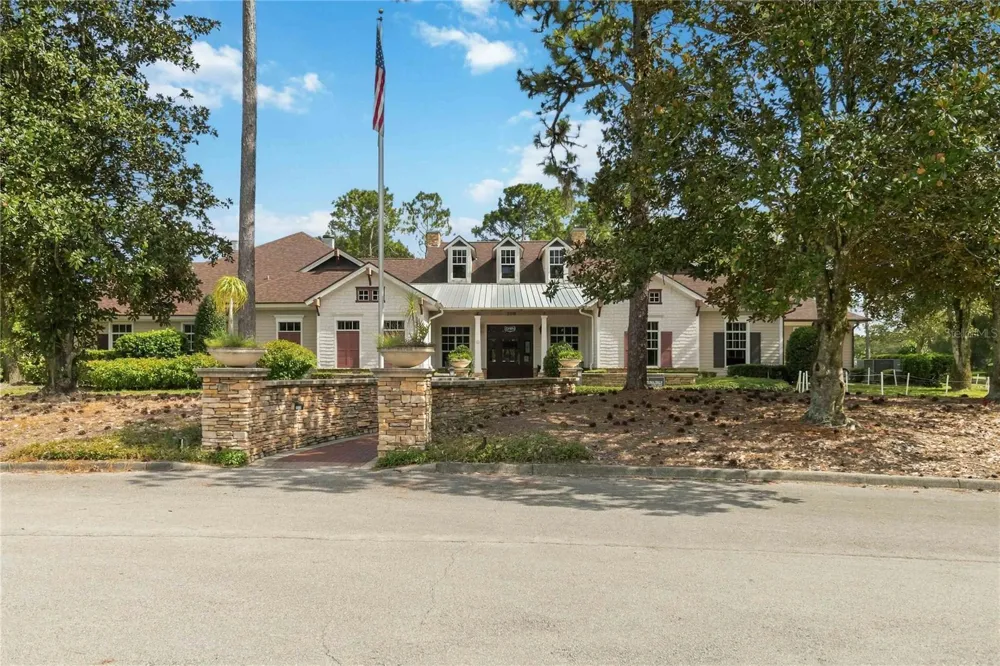 1212 VICTORIA HILLS DRIVE Deland, FL 32724
