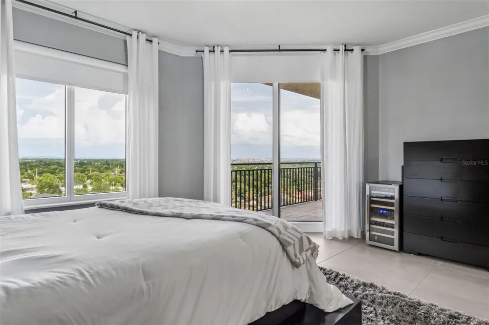 5823 BOWEN DANIEL DRIVE #1501 Tampa, FL 33616