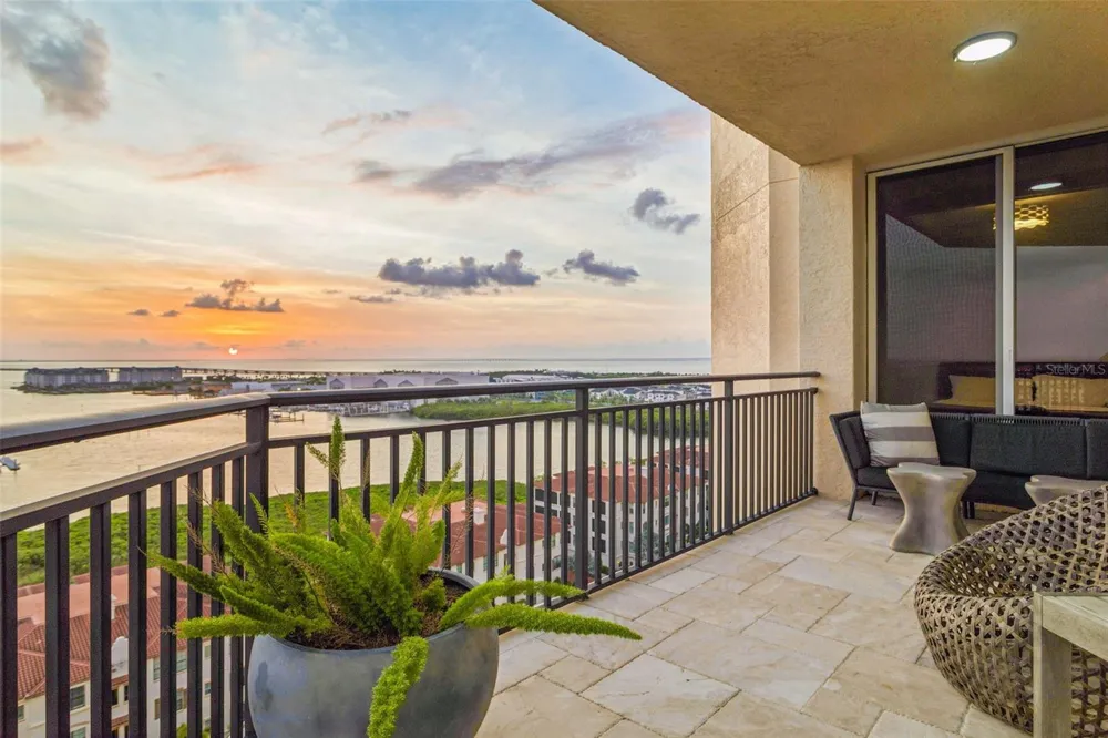 5823 BOWEN DANIEL DRIVE #1501 Tampa, FL 33616