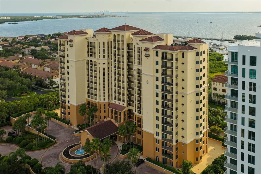 5823 BOWEN DANIEL DRIVE #1501 Tampa, FL 33616