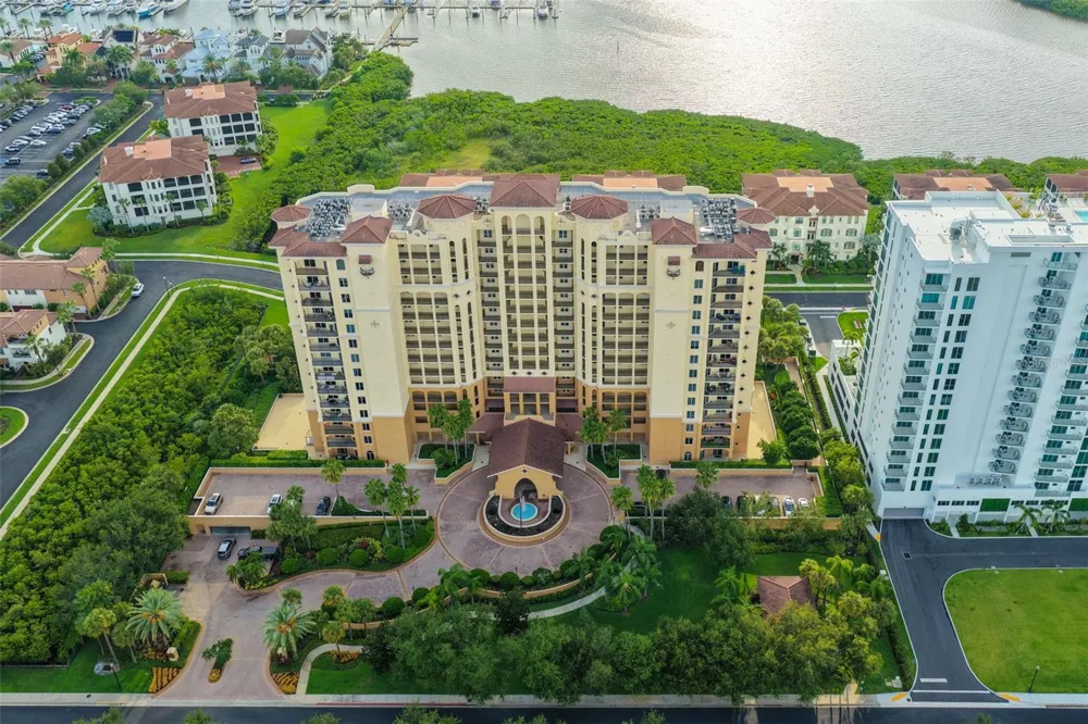 5823 BOWEN DANIEL DRIVE #1501 Tampa, FL 33616