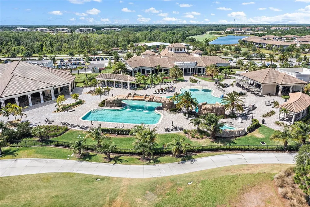 18114 GAWTHROP DRIVE #103 Bradenton, FL 34211