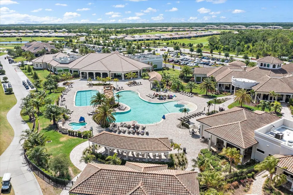 18114 GAWTHROP DRIVE #103 Bradenton, FL 34211