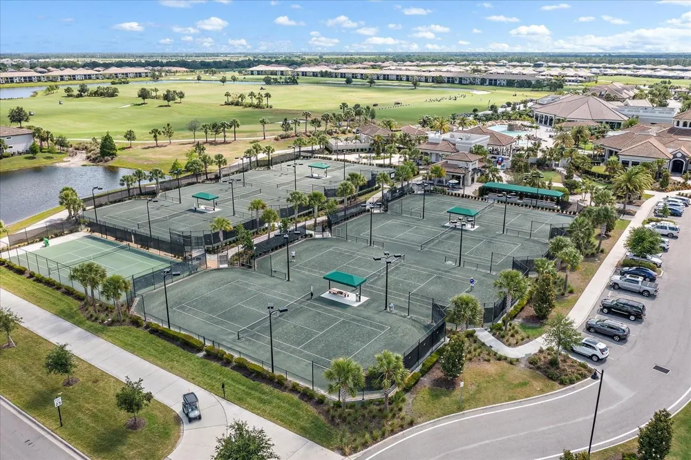 18114 GAWTHROP DRIVE #103 Bradenton, FL 34211