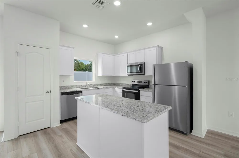 13450 LEAPING WATER WAY Astatula, FL 34705