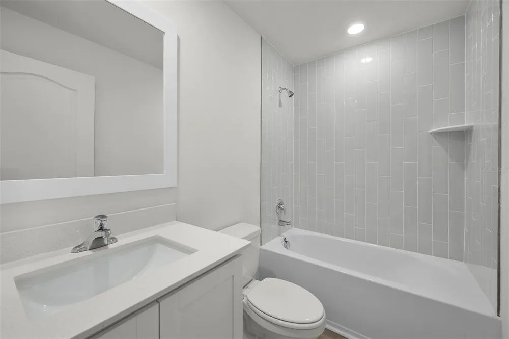13450 LEAPING WATER WAY Astatula, FL 34705