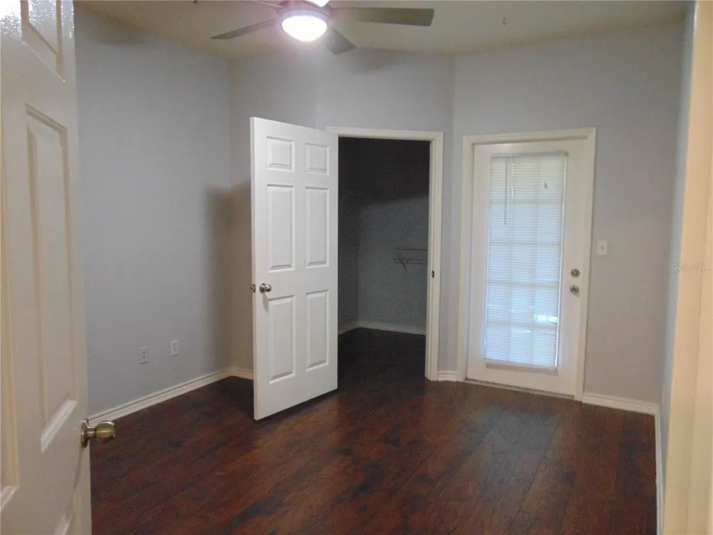 4323 BAYSIDE VILLAGE DRIVE #102 Tampa, FL 33615