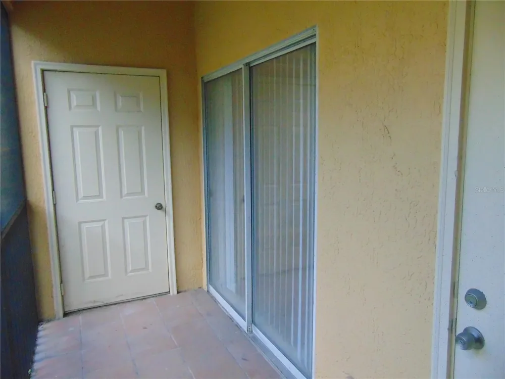 4323 BAYSIDE VILLAGE DRIVE #102 Tampa, FL 33615