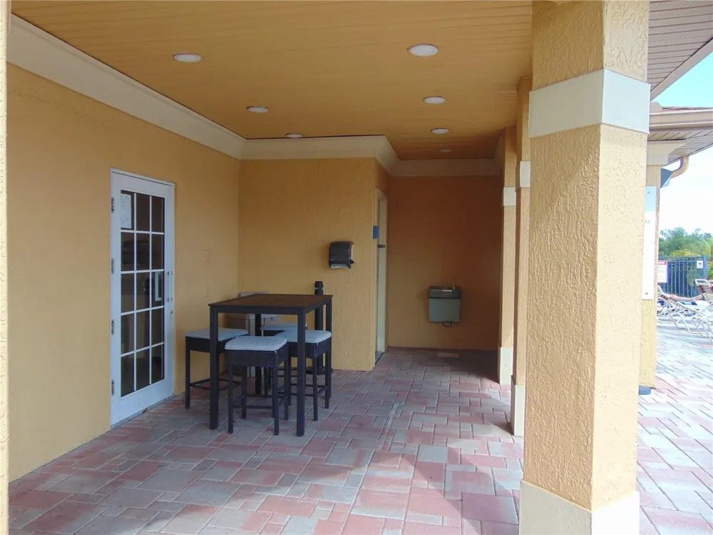 4323 BAYSIDE VILLAGE DRIVE #102 Tampa, FL 33615