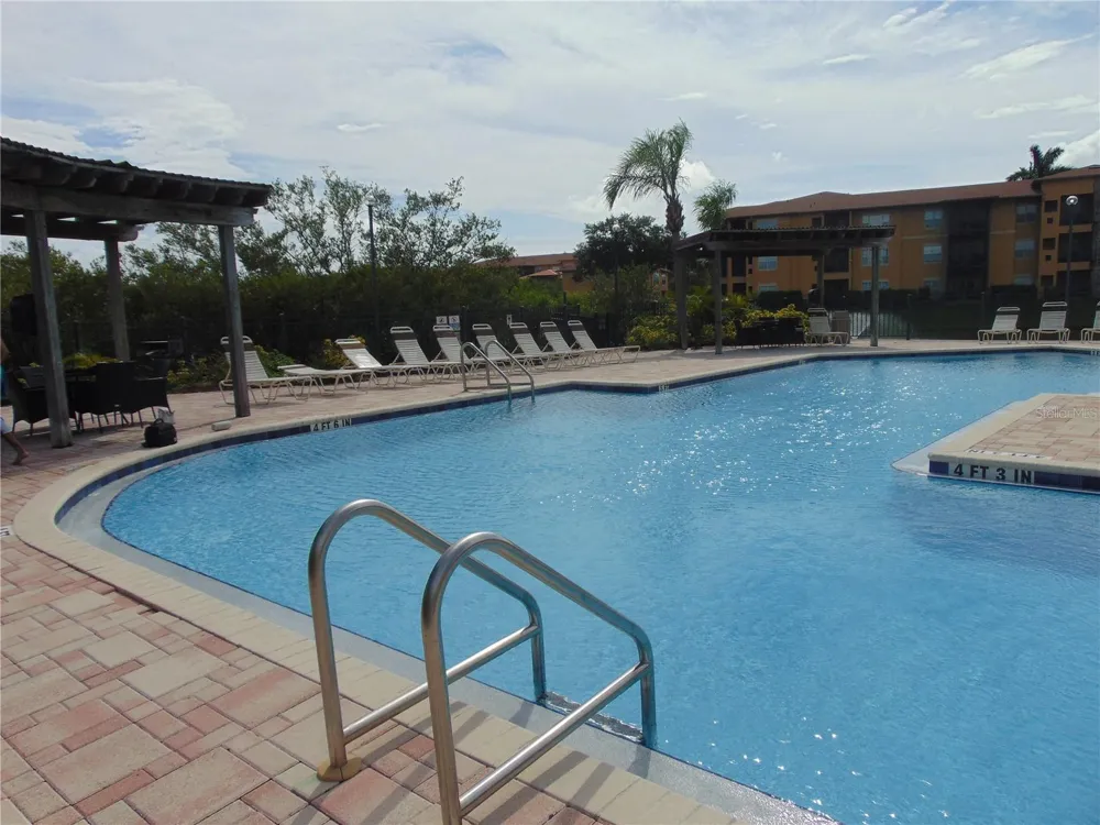 4323 BAYSIDE VILLAGE DRIVE #102 Tampa, FL 33615
