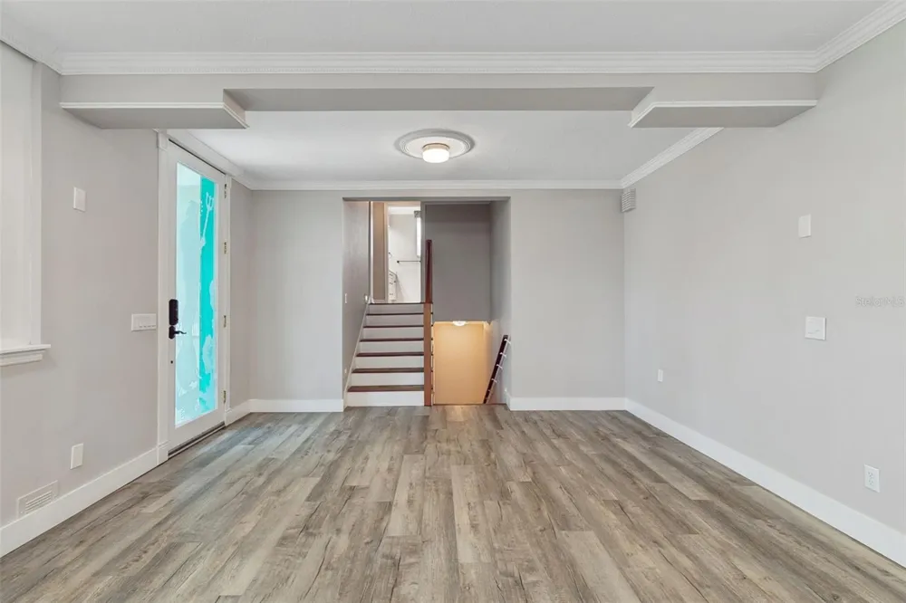 904 BAYSHORE DRIVE Tarpon Springs, FL 34689
