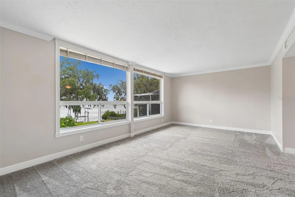 904 BAYSHORE DRIVE Tarpon Springs, FL 34689
