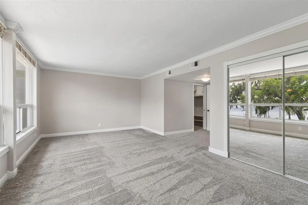 904 BAYSHORE DRIVE Tarpon Springs, FL 34689