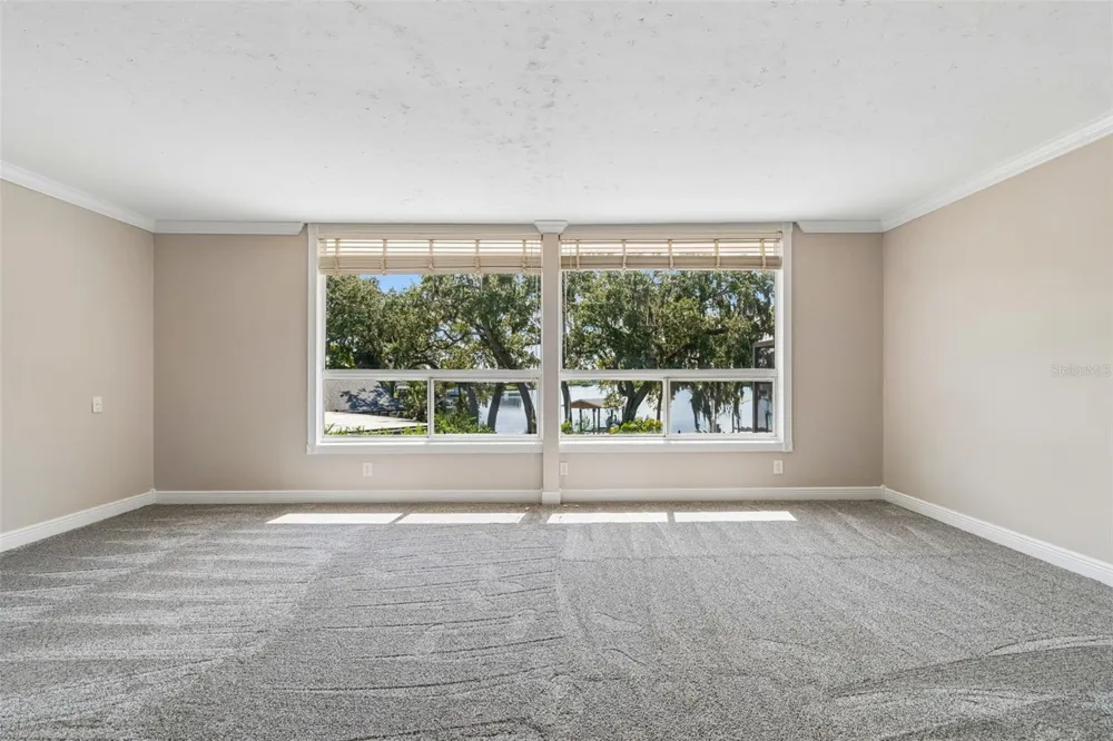 904 BAYSHORE DRIVE Tarpon Springs, FL 34689