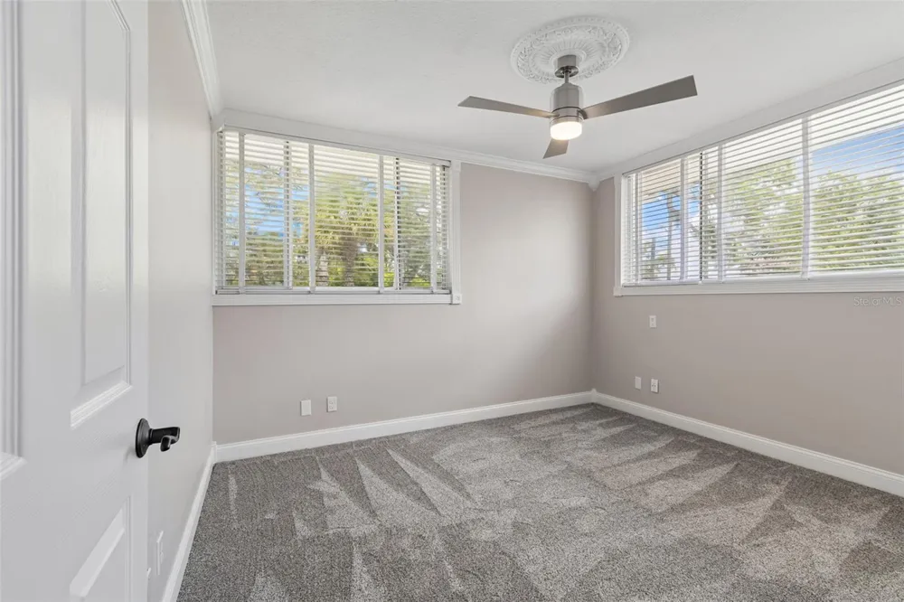 904 BAYSHORE DRIVE Tarpon Springs, FL 34689