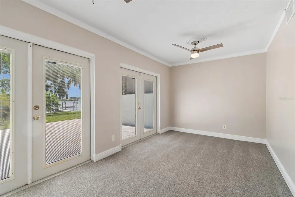 904 BAYSHORE DRIVE Tarpon Springs, FL 34689