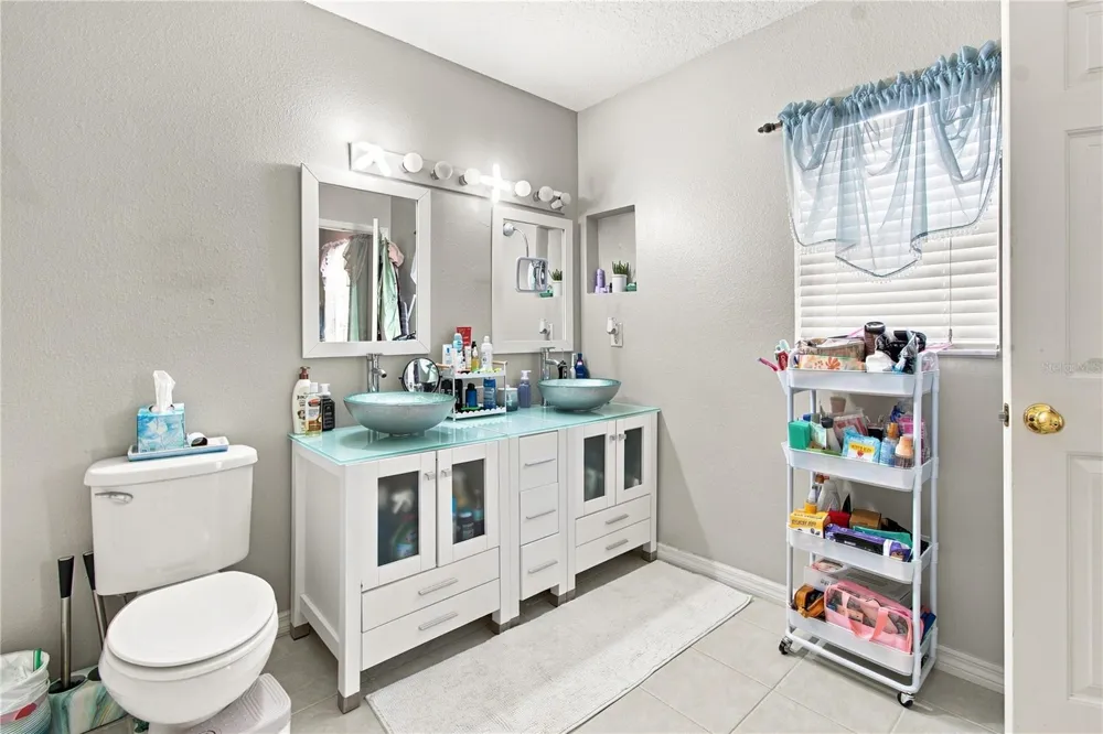 2340 SPRING HOLLOW LOOP Wesley Chapel, FL 33544