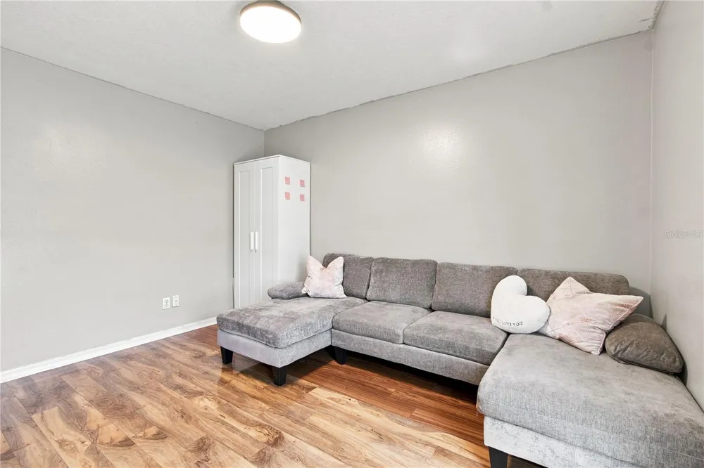 2340 SPRING HOLLOW LOOP Wesley Chapel, FL 33544