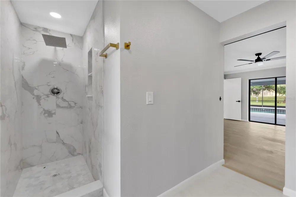 5313 JADE CIRCLE Belle Isle, FL 32812