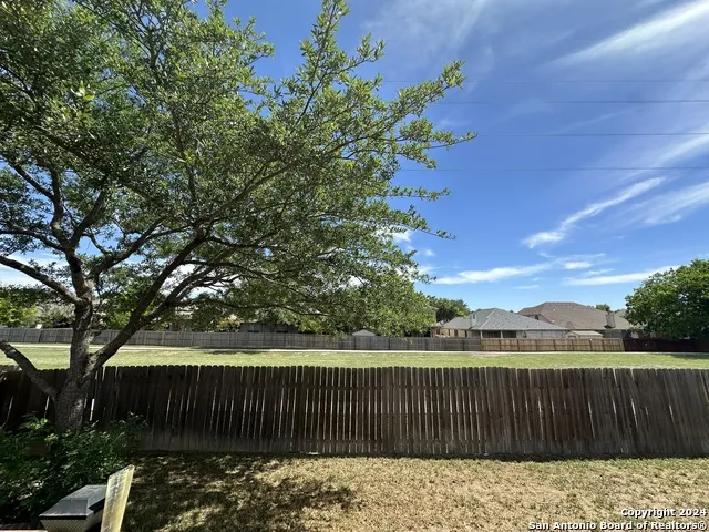 2612 Cloverbrook Ln Schertz, TX 78108