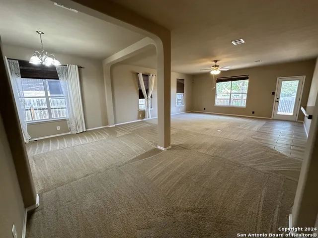 2612 Cloverbrook Ln Schertz, TX 78108
