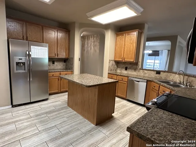 2612 Cloverbrook Ln Schertz, TX 78108
