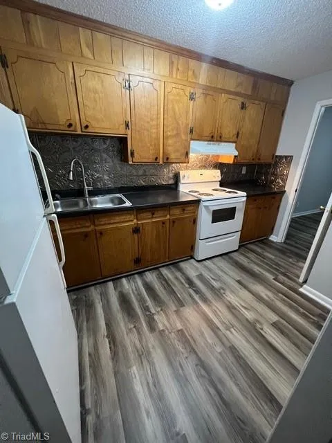 1102 Crescent Drive #F Reidsville, NC 27320