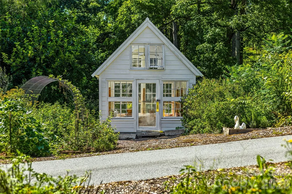 820 Merrills Cove Road Asheville, NC 28803
