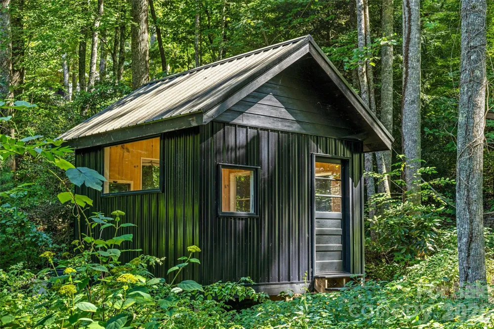 820 Merrills Cove Road Asheville, NC 28803