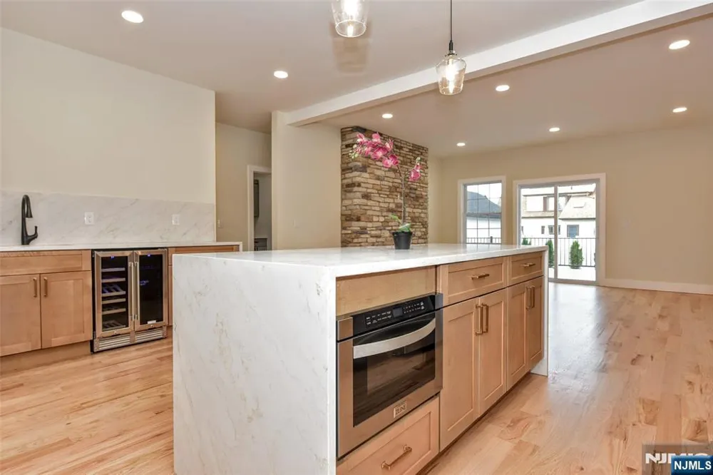 311 Harrison Avenue Hasbrouck Heights, NJ 07604