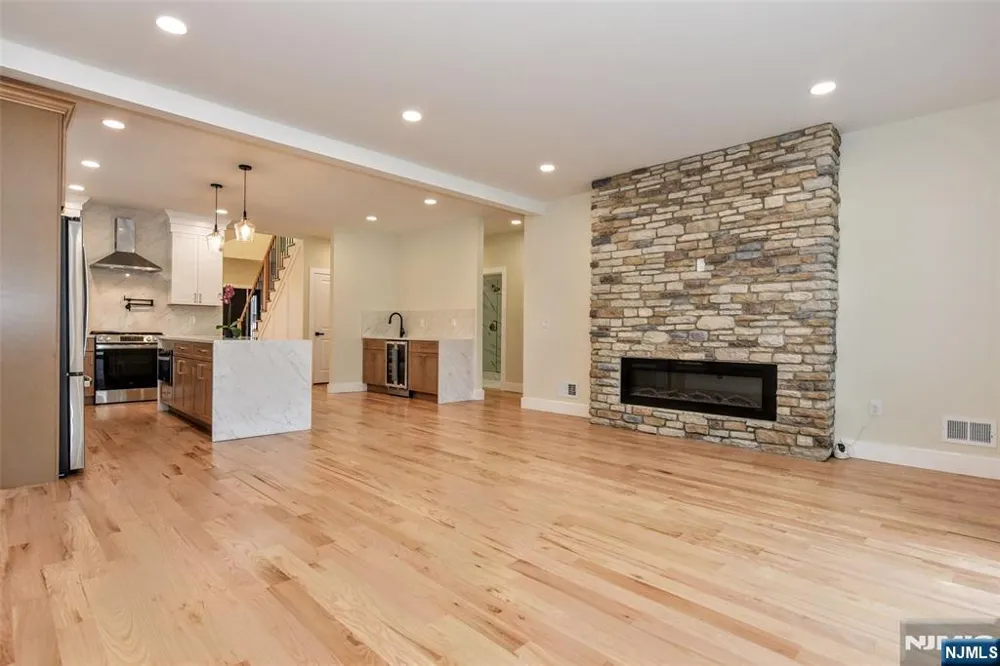 311 Harrison Avenue Hasbrouck Heights, NJ 07604