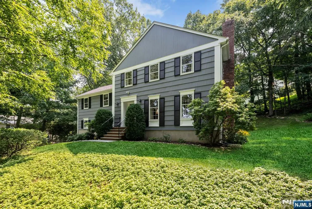 8 Knollwood Drive Morris Township, NJ 07960