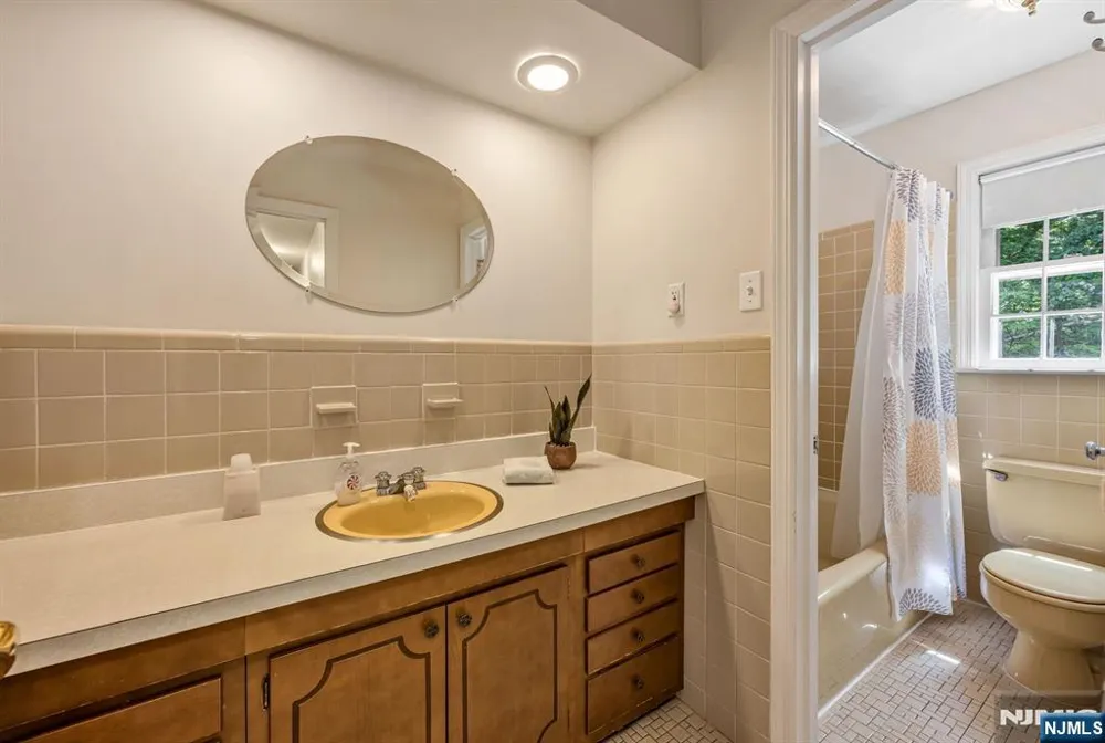 8 Knollwood Drive Morris Township, NJ 07960
