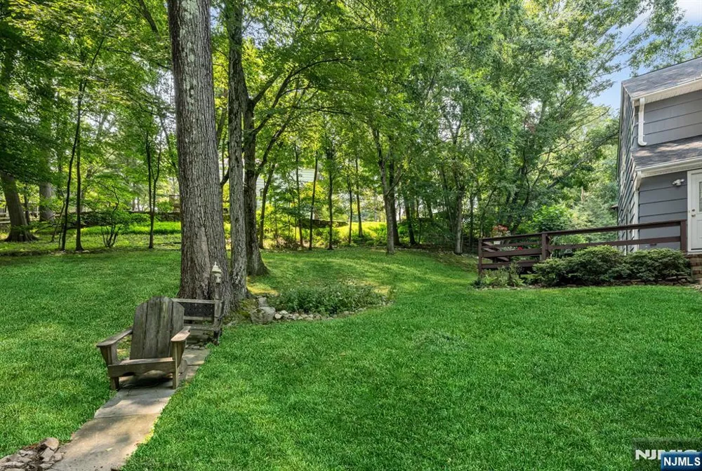 8 Knollwood Drive Morris Township, NJ 07960