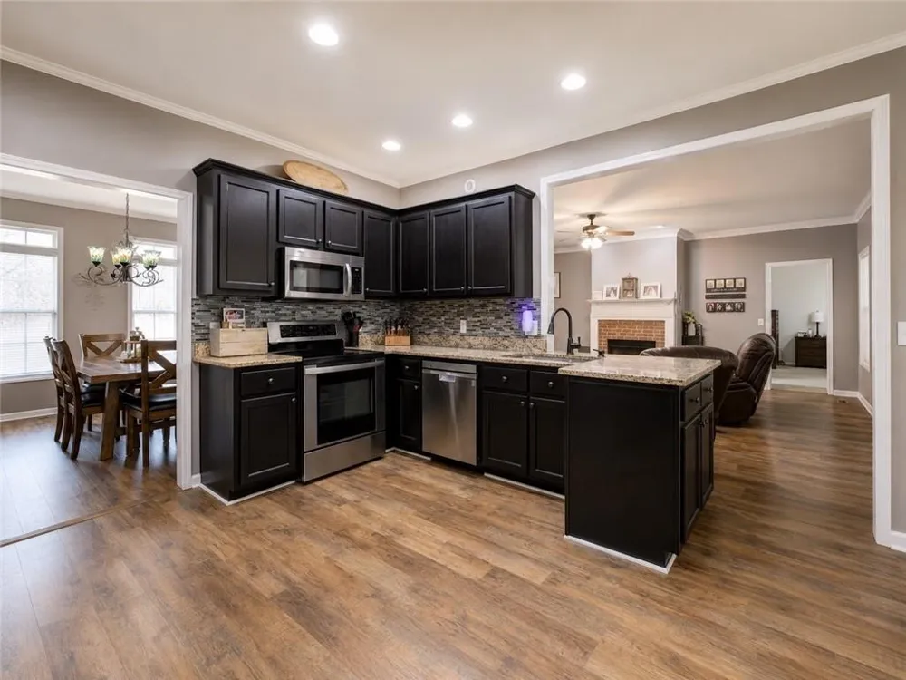 31 Cliffhanger Pointe SW Euharlee, GA 30120